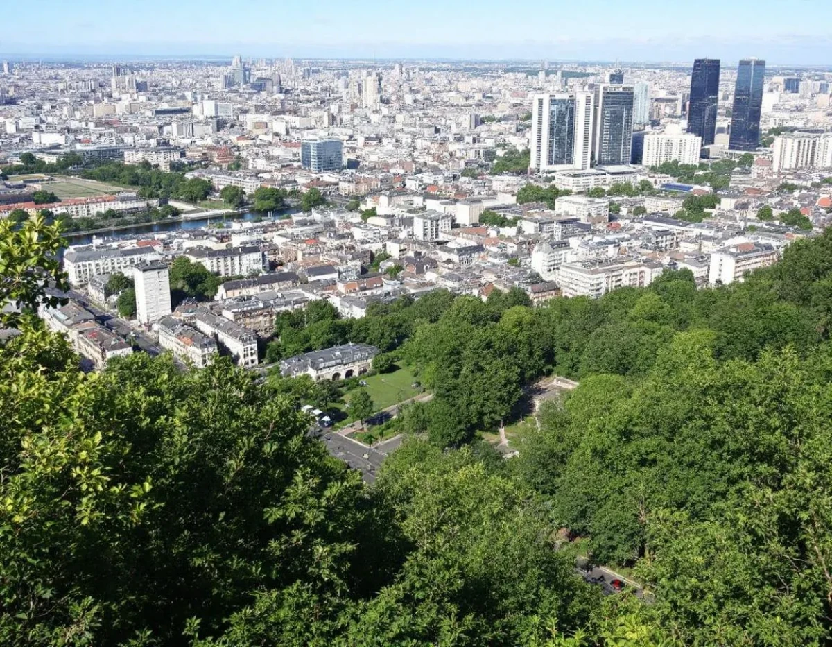 Le Droit Immobilier de Demain : Transformations Juridiques et Sociétales à l'Horizon 2025